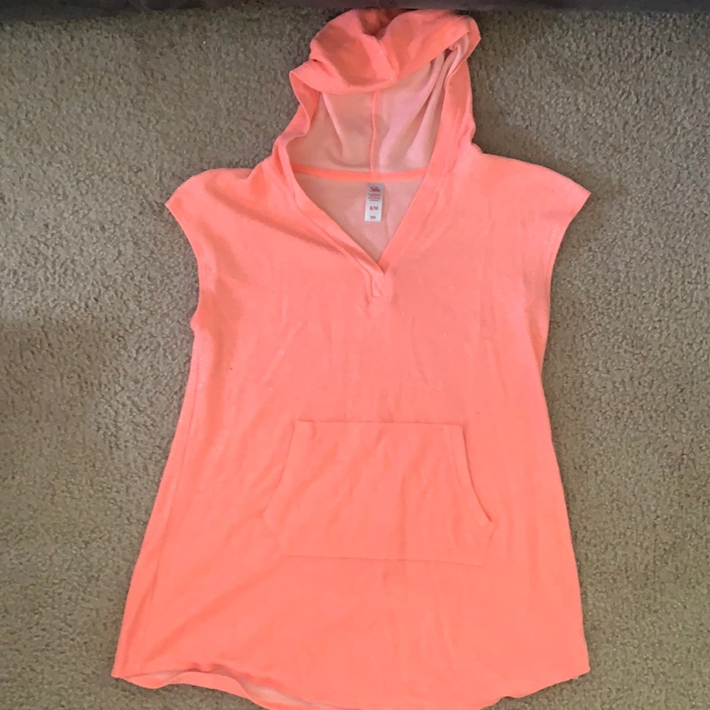 Coral sleeveless hooded Justice shirt